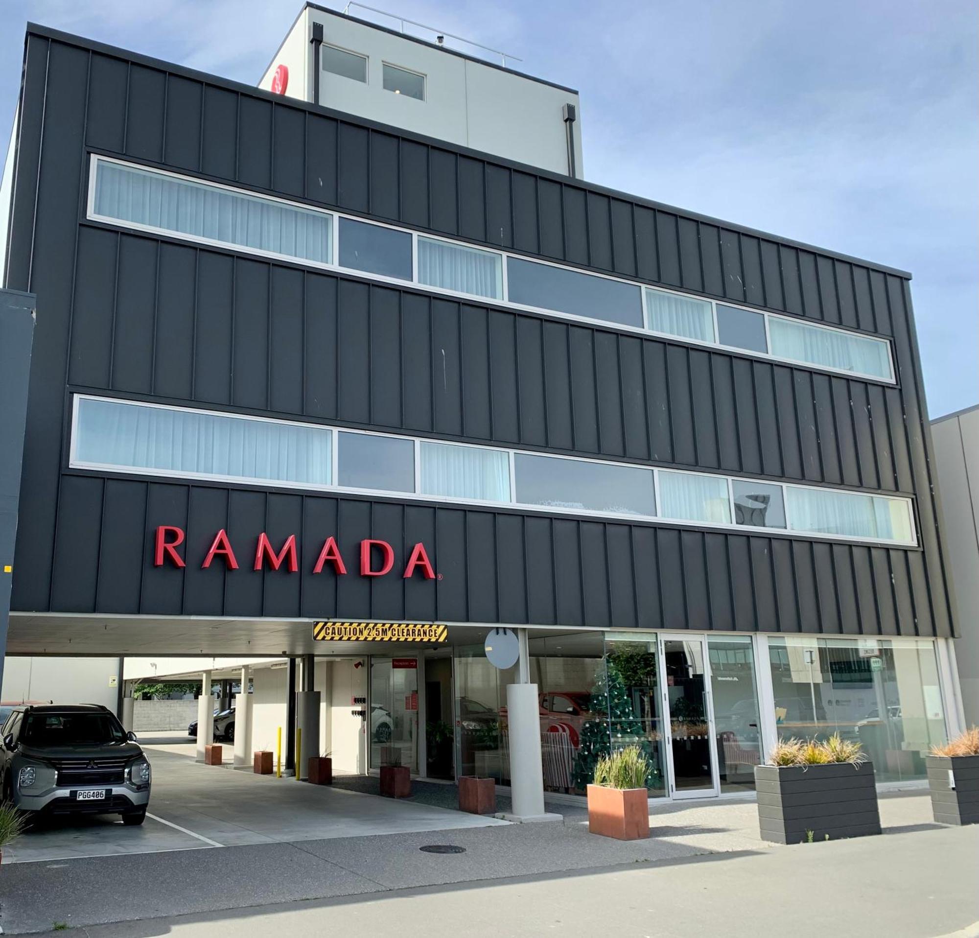 Ramada Suites By Wyndham Christchurch City Exteriér fotografie