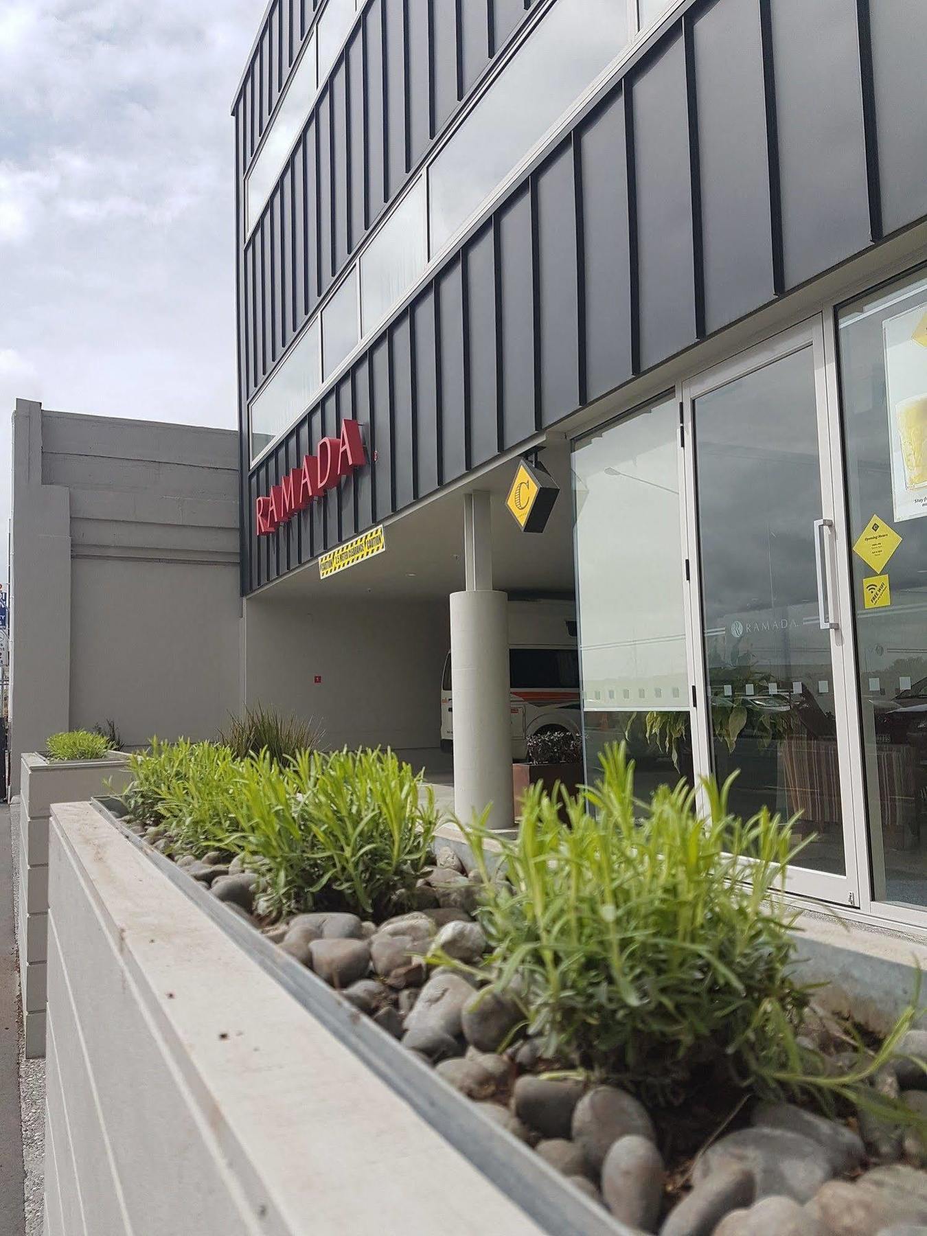 Ramada Suites By Wyndham Christchurch City Exteriér fotografie