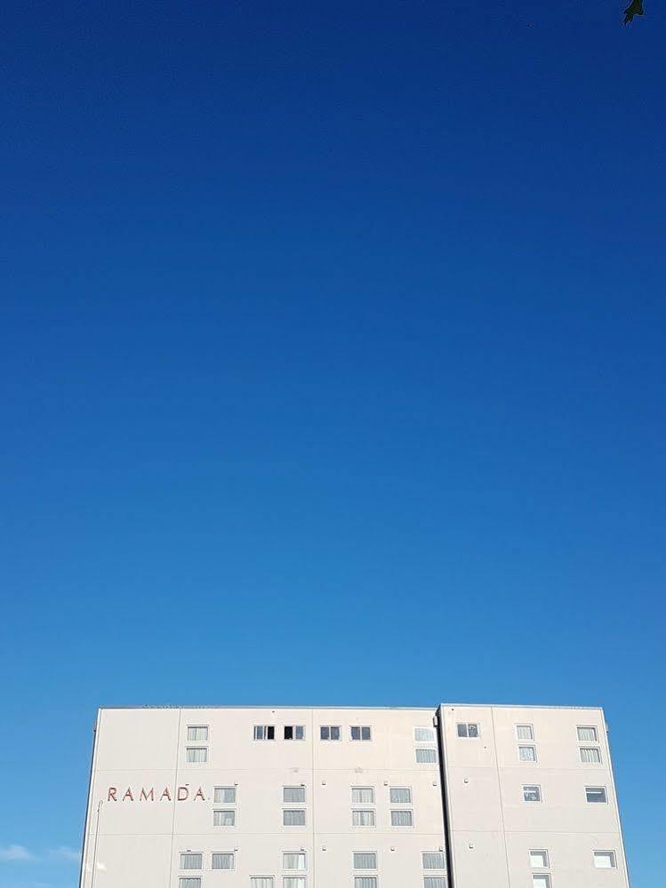 Ramada Suites By Wyndham Christchurch City Exteriér fotografie